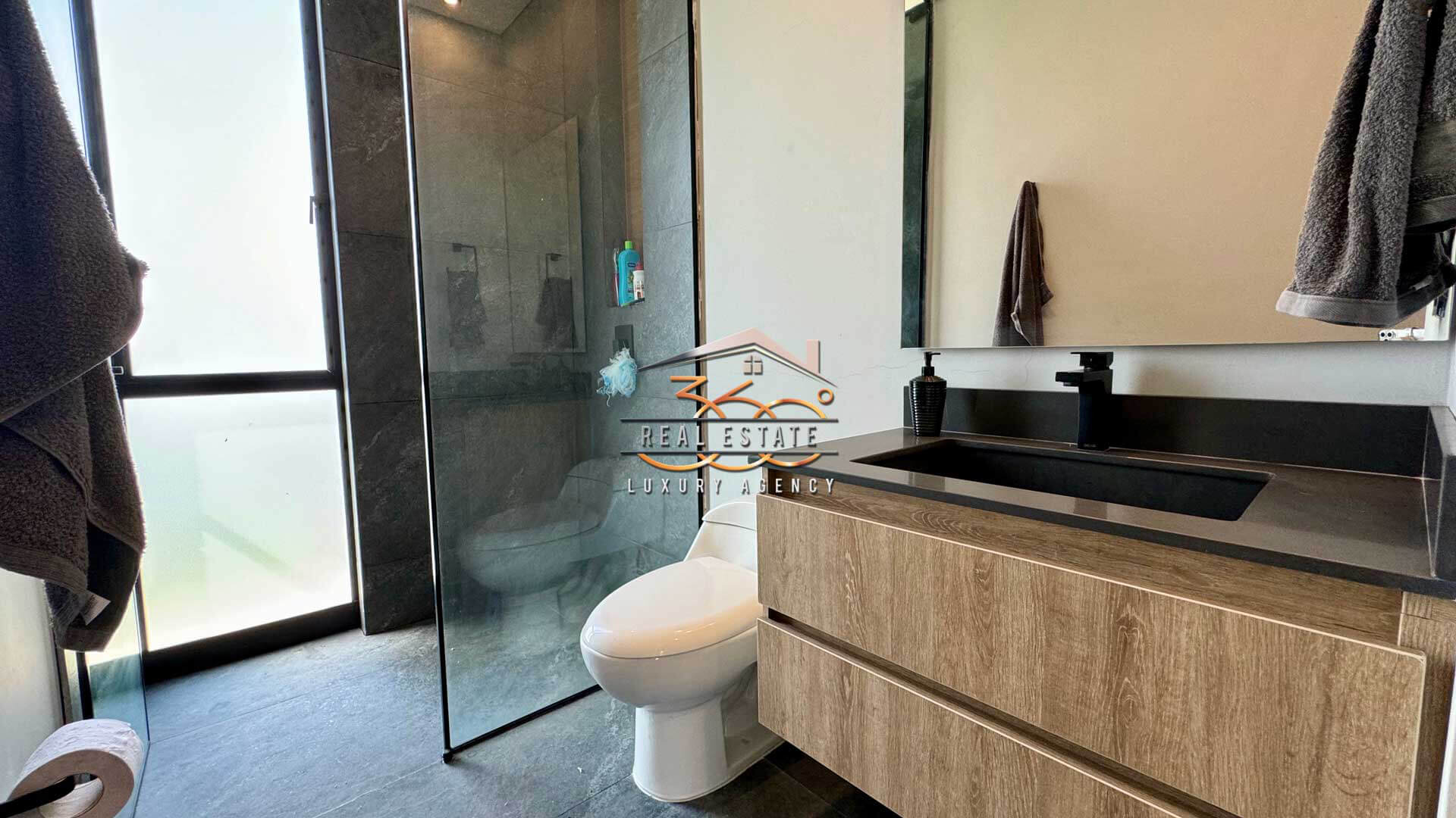 Alto de Palmas Casa en Venta Medellin