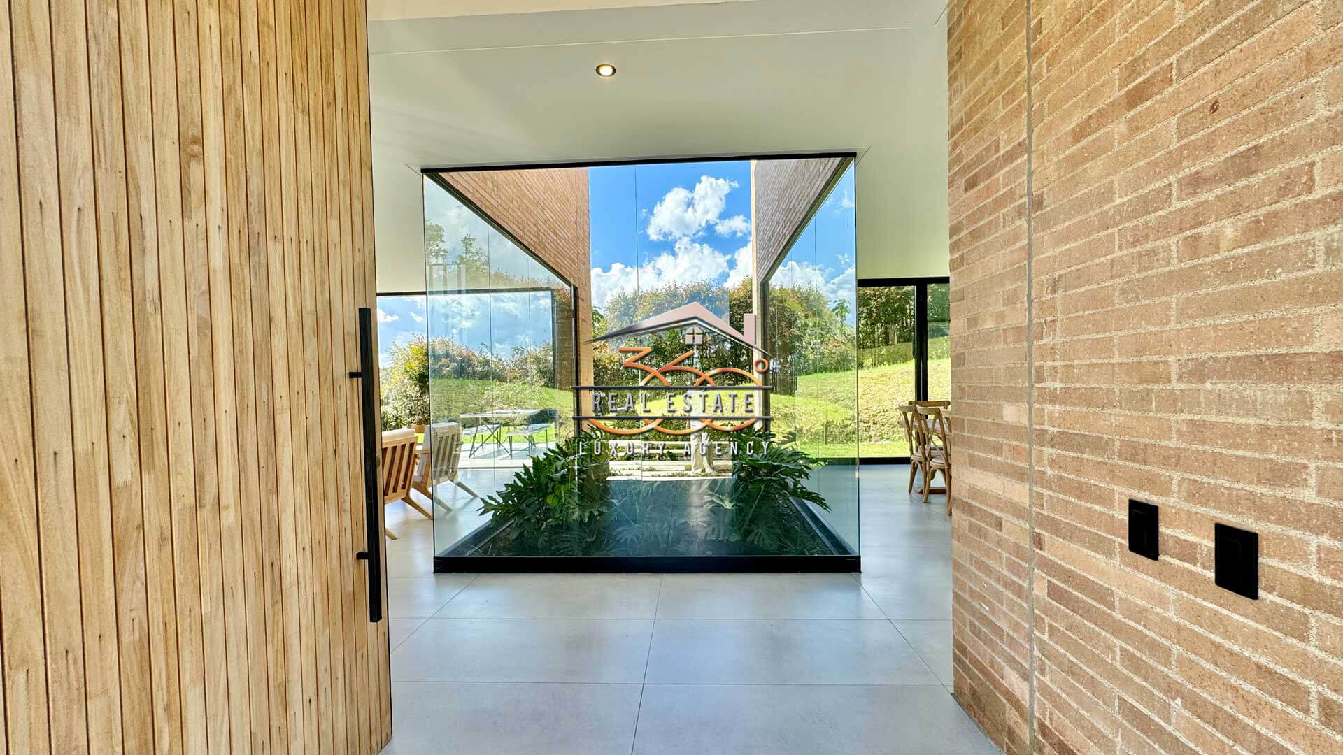Alto de Palmas Casa en Venta Medellin