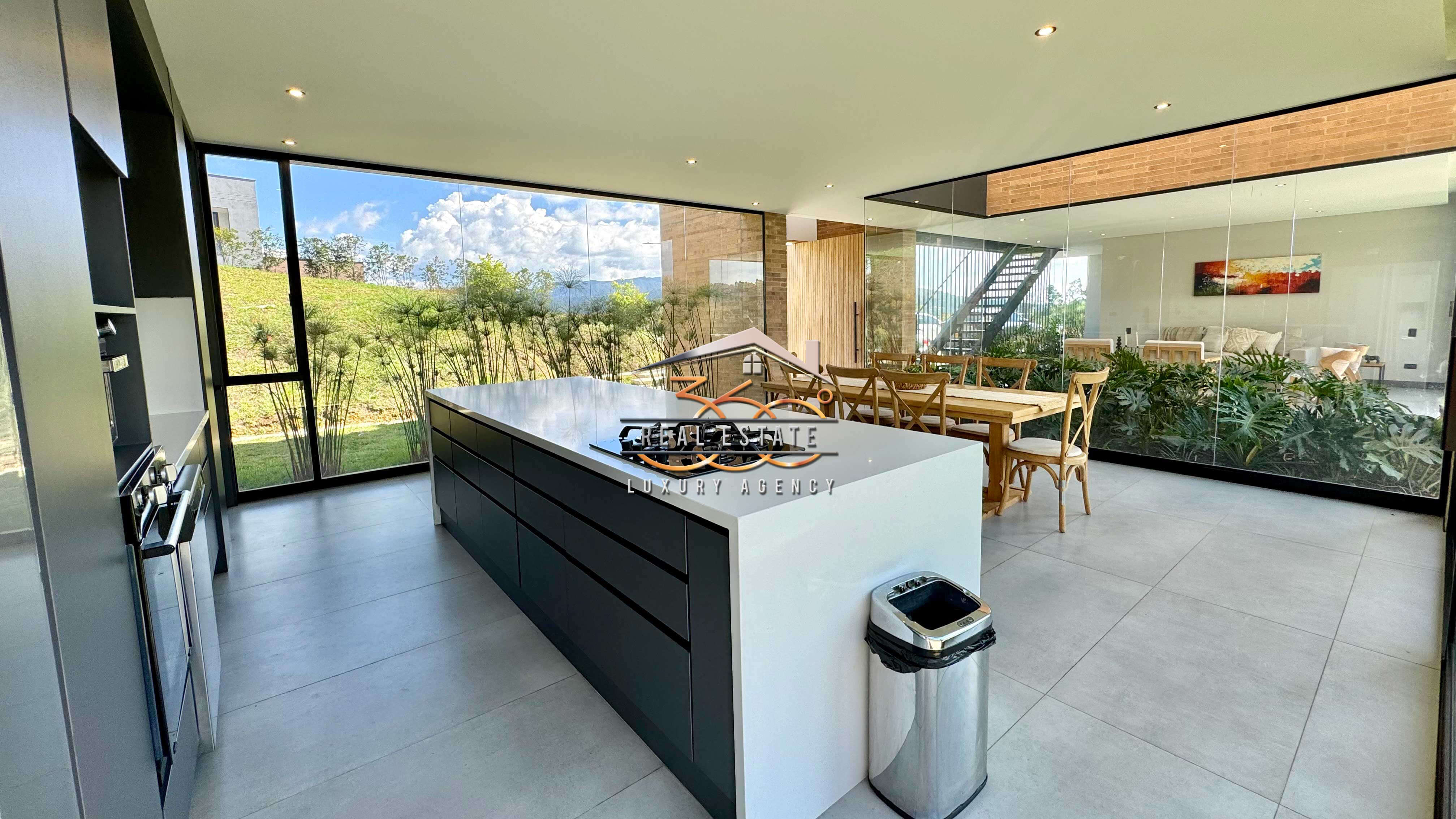 Alto de Palmas Casa en Venta Medellin